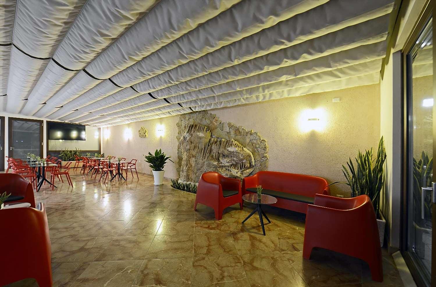 Best Western Hotel Martello LMP Buitenkant foto