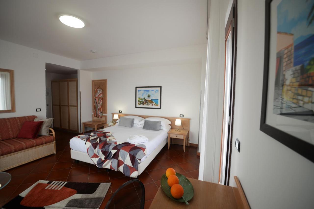 Best Western Hotel Martello LMP Buitenkant foto